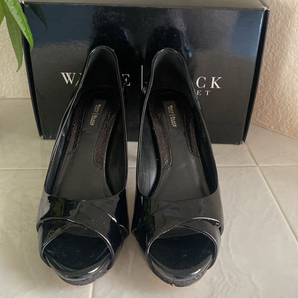 White House Black Market platform peep toe heels. Leather - Picture 4 of 10
